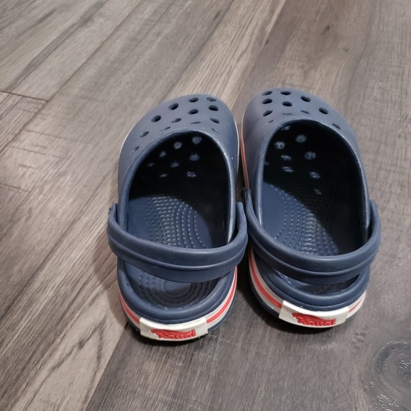 Boys Size 28 Kauai Sandals - Picture 1 of 3